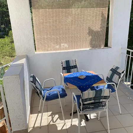 Apartmani Ficurin Starigrad Paklenica Exterior photo