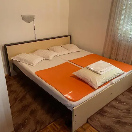 Apartmani Ficurin Starigrad Paklenica Exterior photo