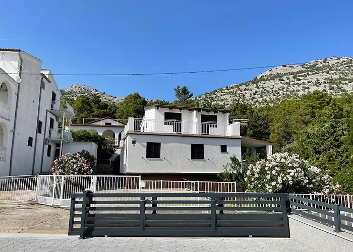 Apartmani Ficurin Starigrad Paklenica