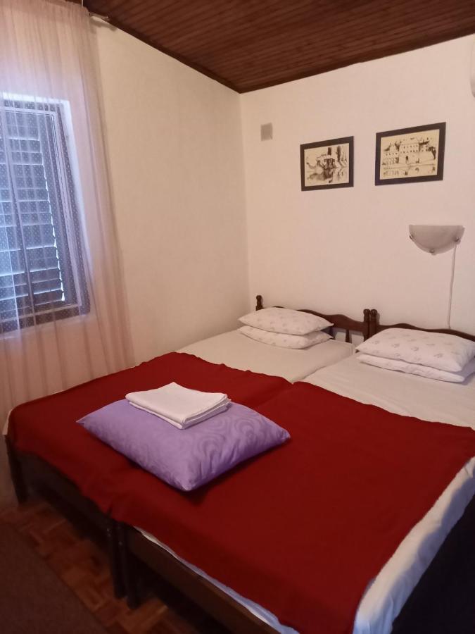 Ficurin * Starigrad Paklenica